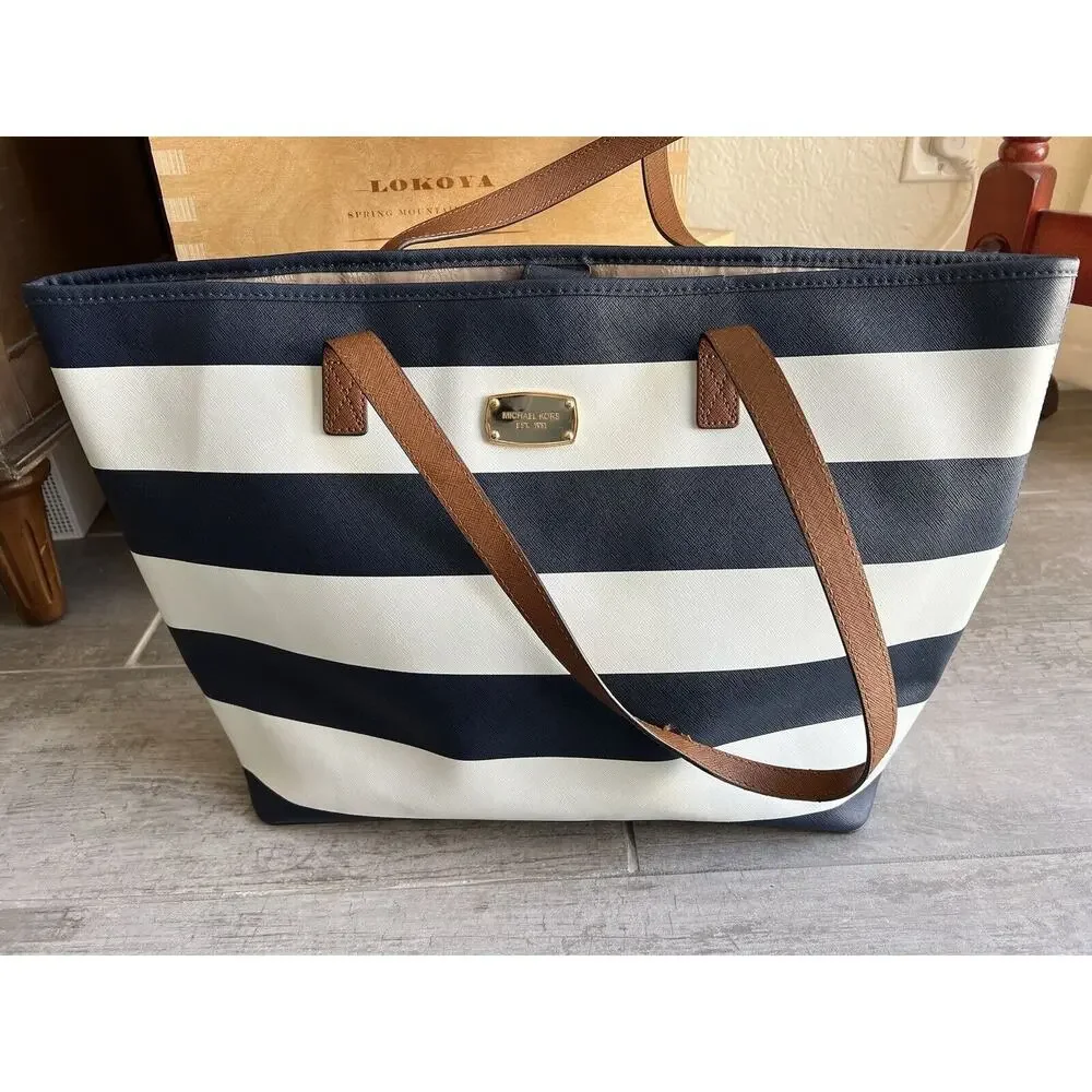 $298 MICHAEL KORS Shoulder Purse Bag Large Jet Travel Tote Stripe Classic Design - Picture 2 of 16